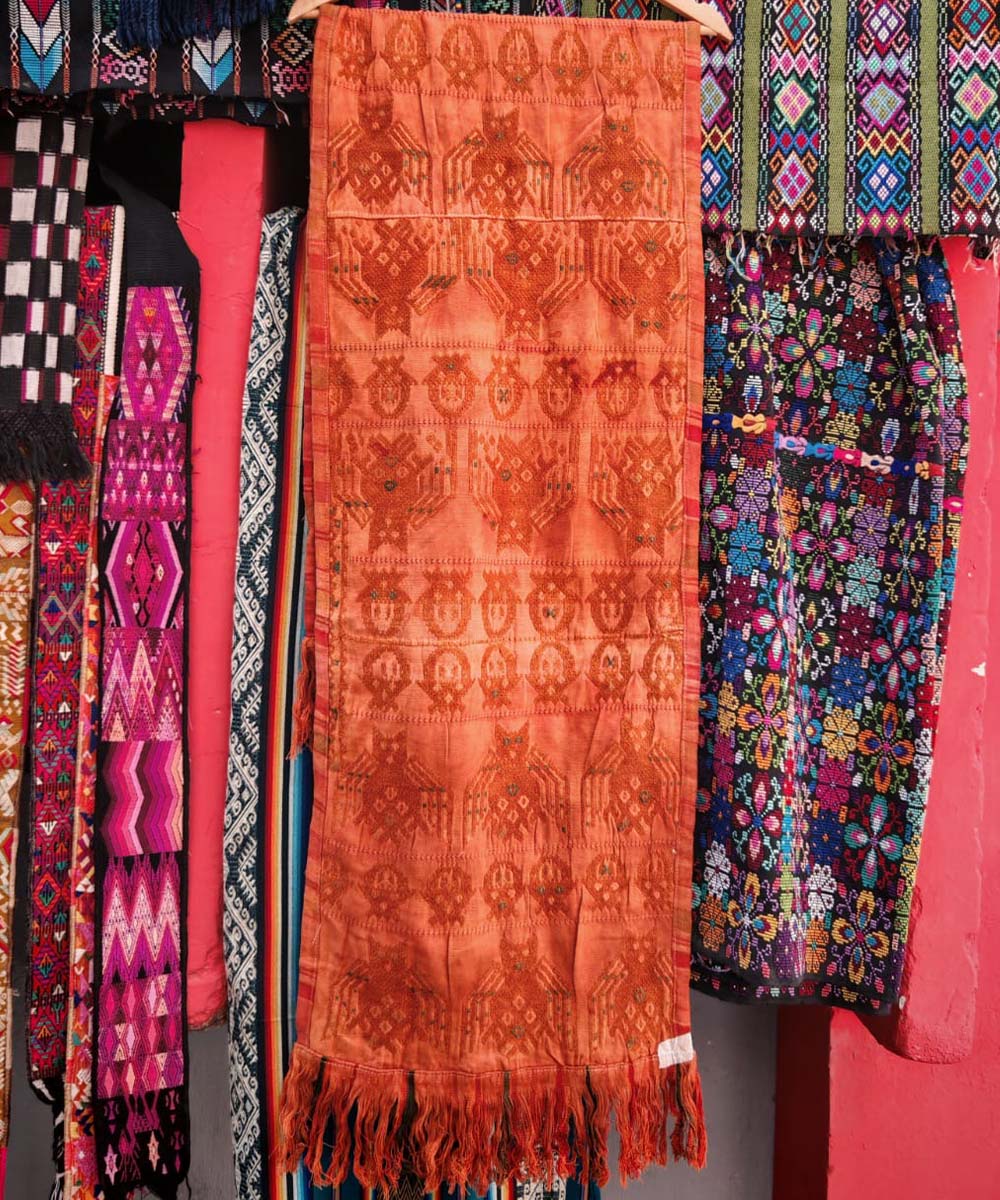 Guatemalan huipil - vintage textile