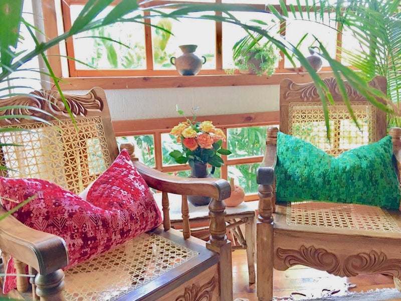 Guatemalan textiles, huipil pillow - Lamour Artisans