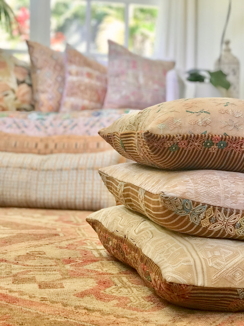 Guatemalan Huipil Pillows - Beige Nebaj I