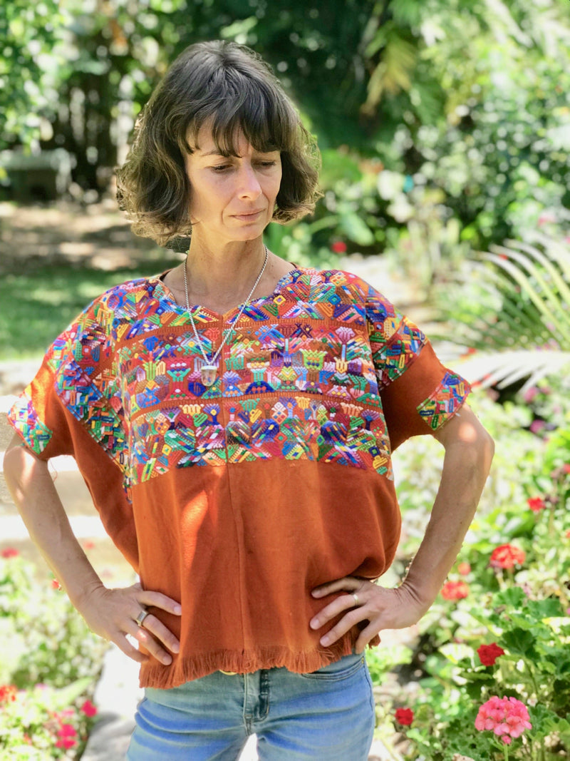 Guatemalan textiles, huipil - Lamour Artisans