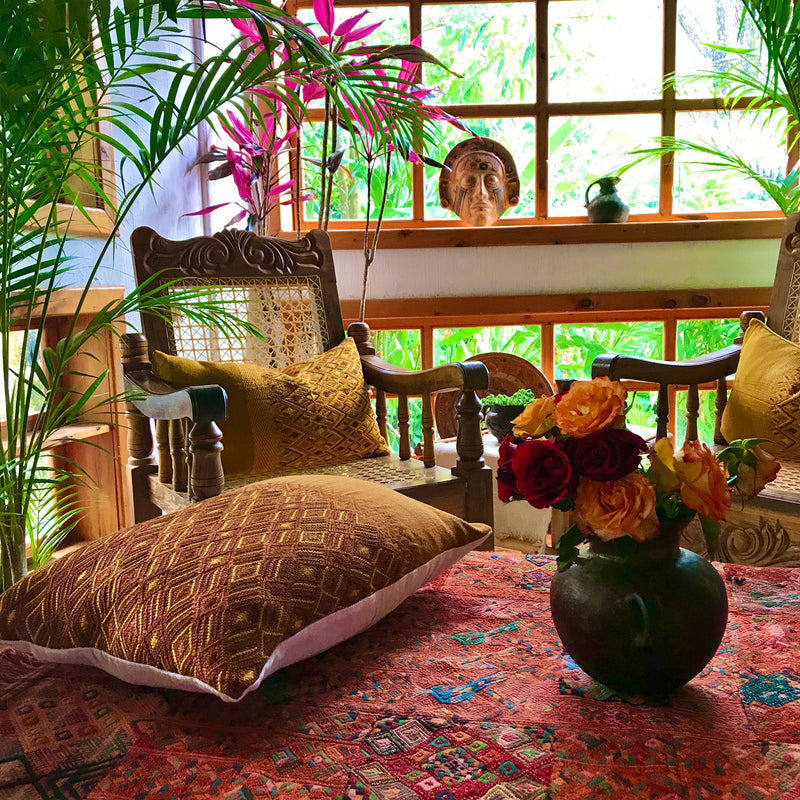 Guatemalan textiles, huipil pillow - Lamour Artisans