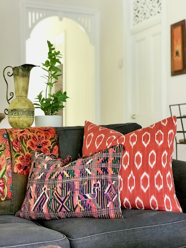 Guatemalan textiles, ikat pillow - Lamour Artisans