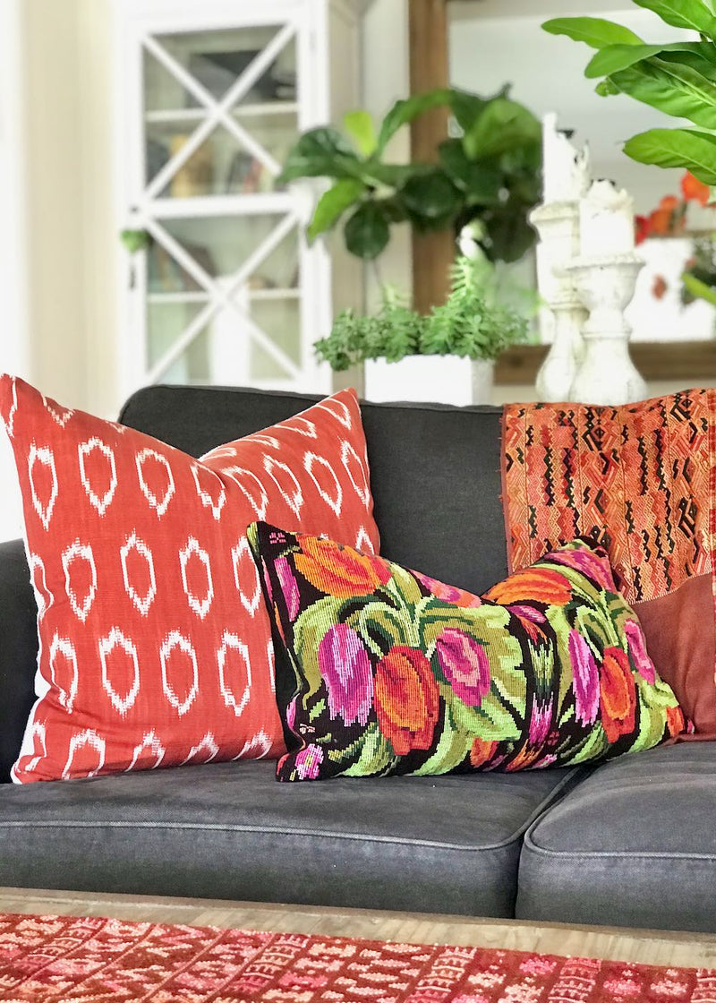 Guatemalan textiles, huipil pillow - Lamour Artisans