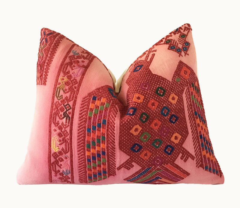Guatemalan textiles, huipil pillow - Lamour Artisans