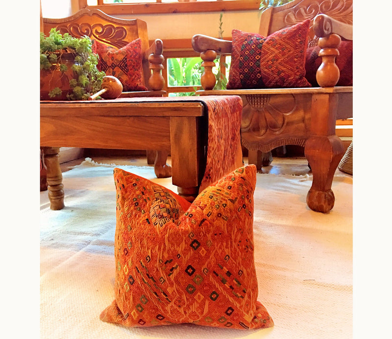 Guatemalan textiles, huipil pillow - Lamour Artisans