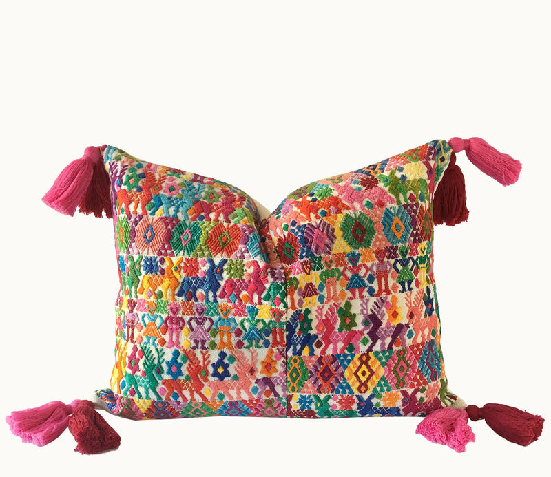 Guatemalan textiles, huipil pillow - Lamour Artisans