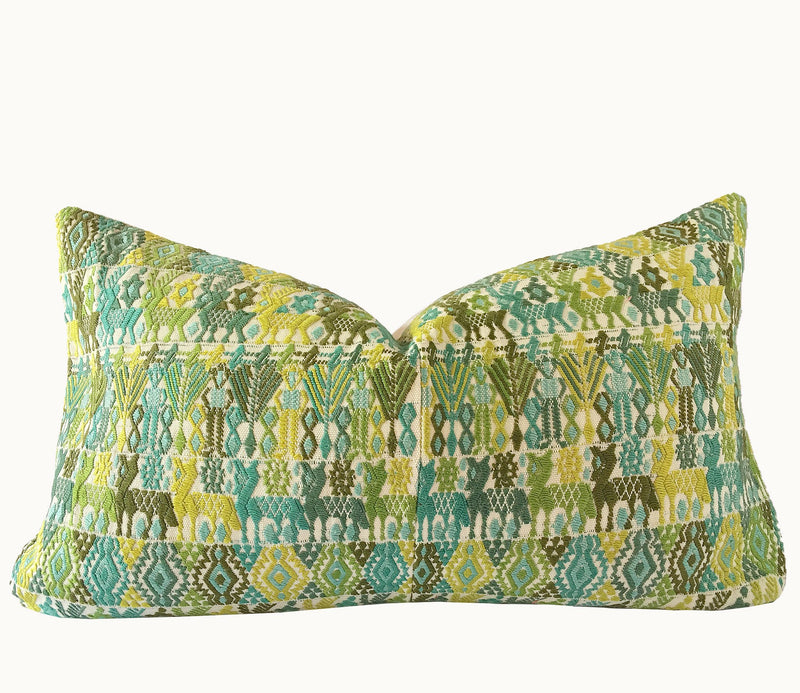 Guatemalan textiles, huipil pillow - Lamour Artisans