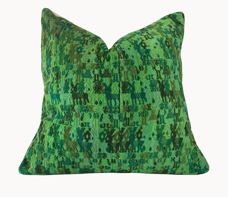 Guatemalan textiles, huipil pillow - Lamour Artisans